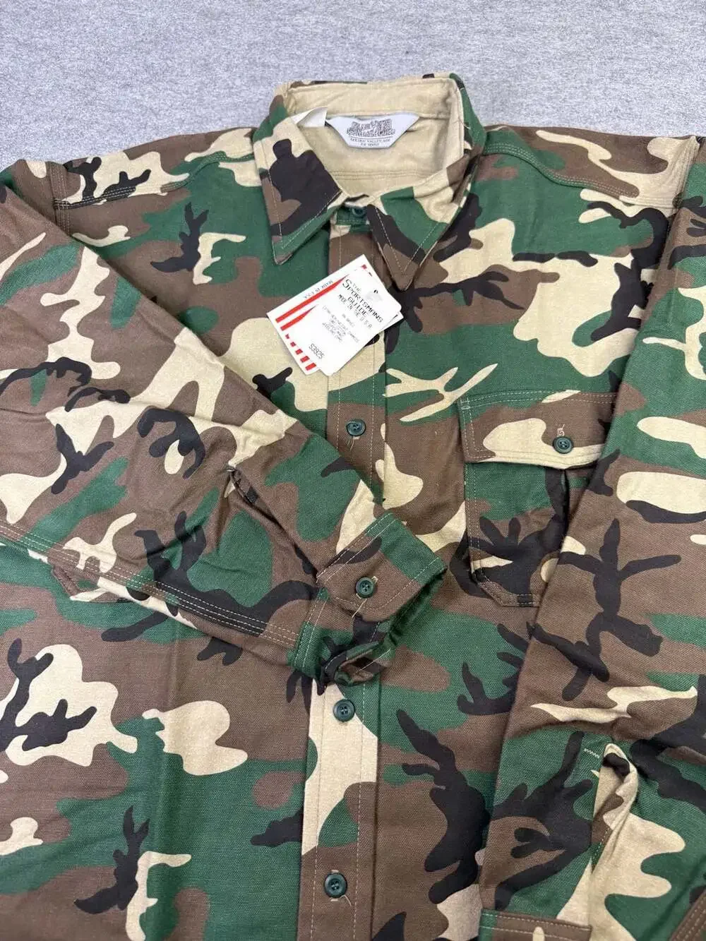 The Sportsmans Guide Extra Heavyweight Chamois Size XL Woodland Camo Shirt